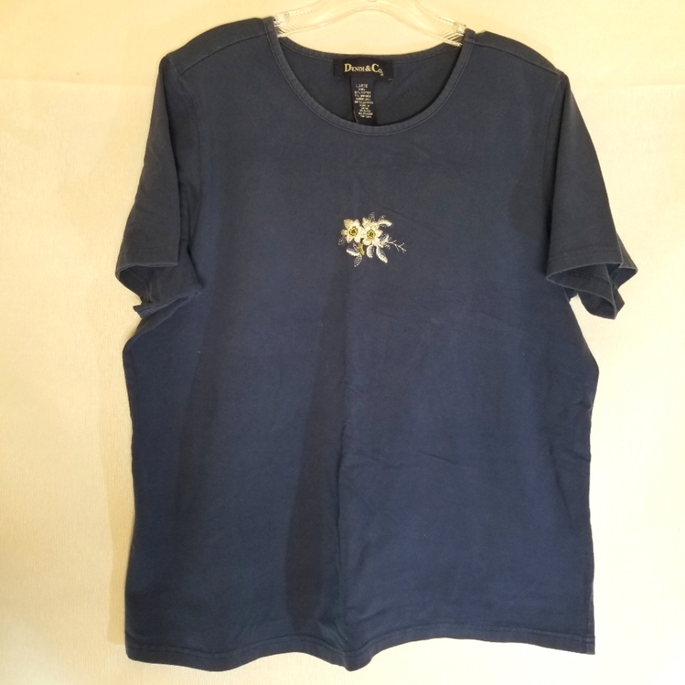 Denim & Co Womans Size L T-Shirt Blouse Short Sleeve Floral Embroidery Detail